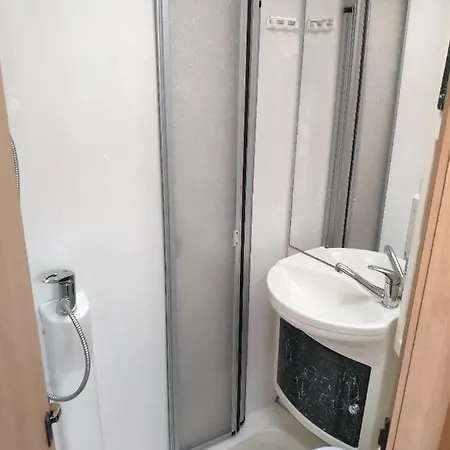 Airbnb And At Postvegen 95 Homestay szállás Vigra